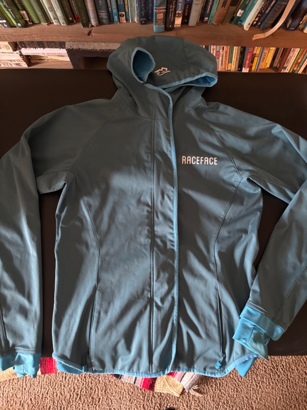 Women’s RaceFace Teal Hoodie Jacket  MTB